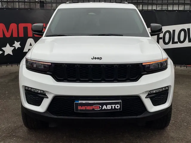 Jeep Grand Cherokee - фото 2