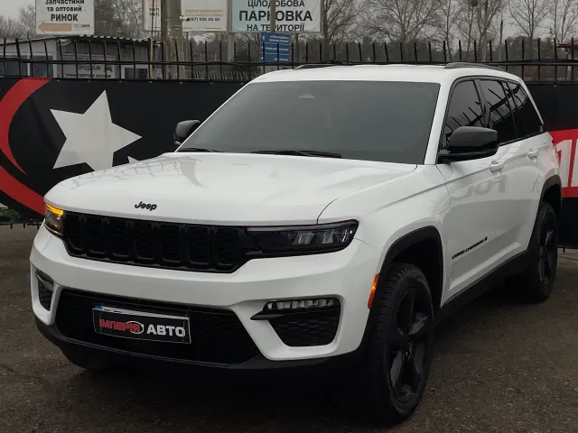 Jeep Grand Cherokee - фото 1