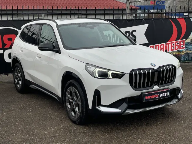 BMW X1 - фото 3