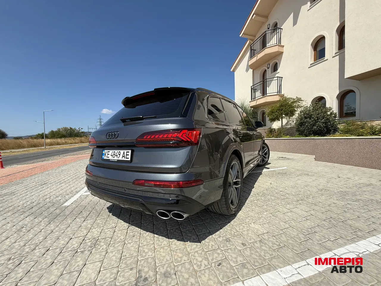 Audi SQ7 - фото 8