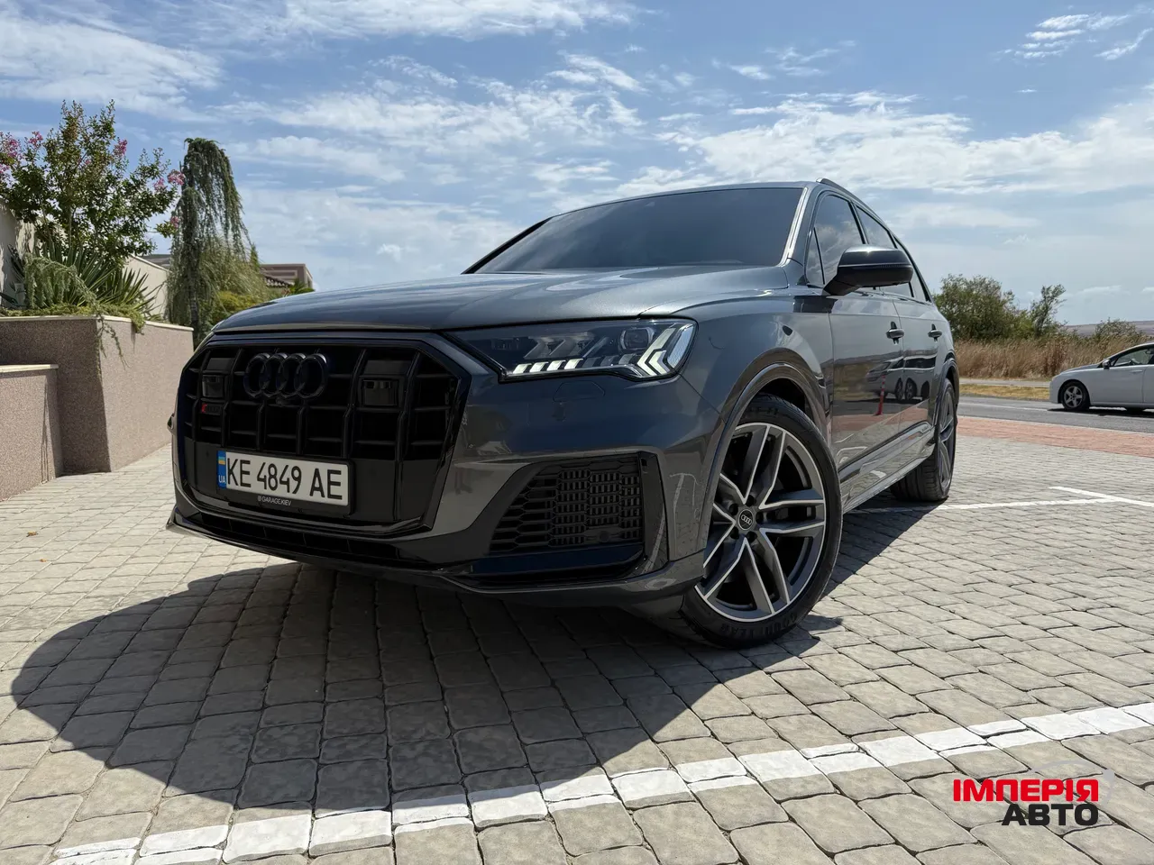 Audi SQ7 - фото 1