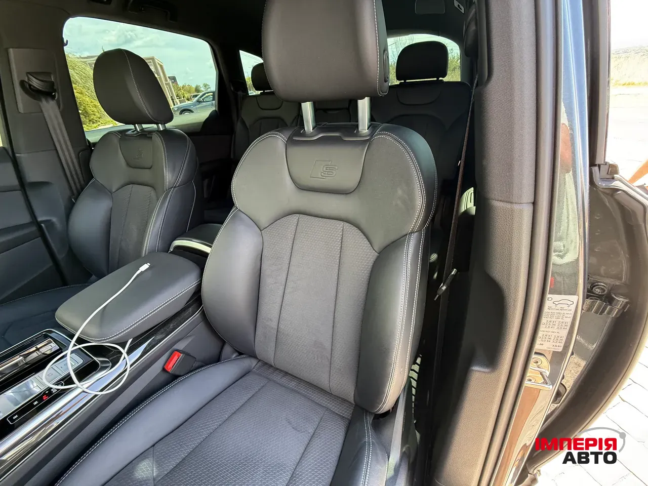 Audi SQ7 - фото 27