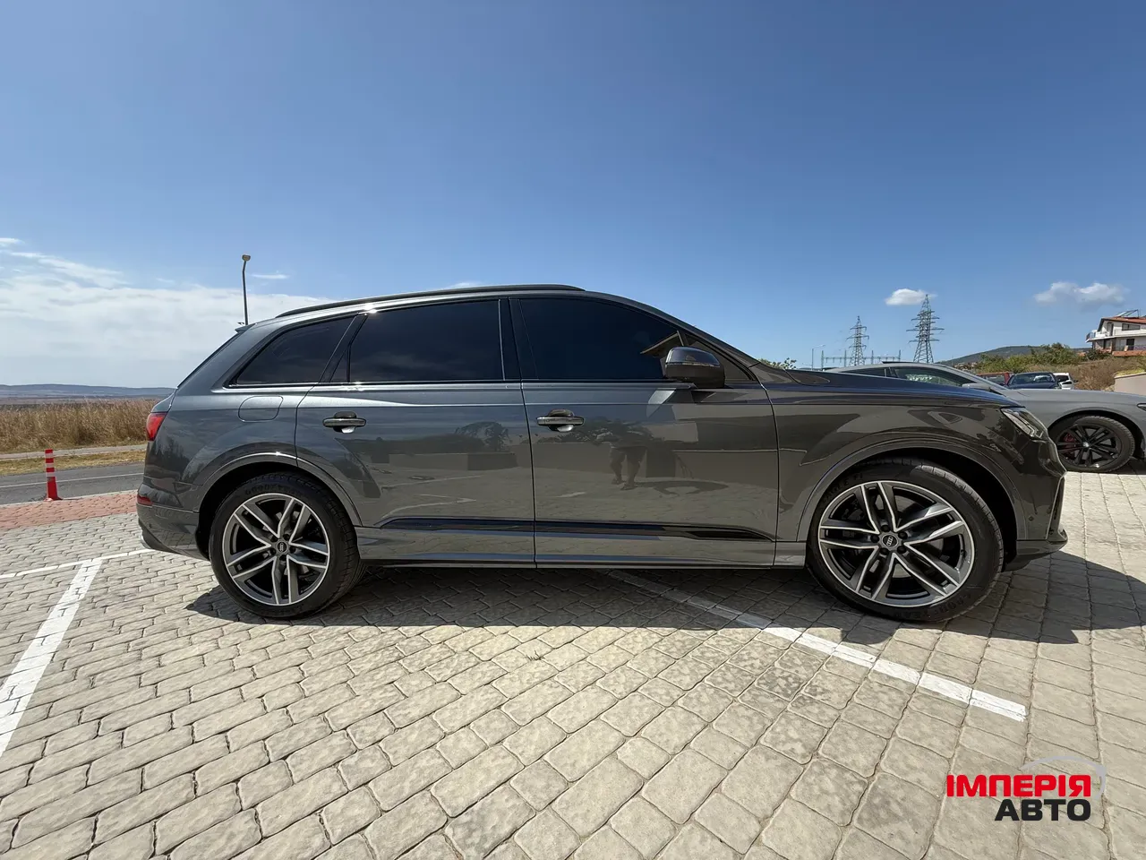 Audi SQ7 - фото 7