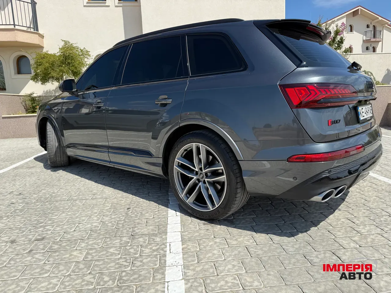 Audi SQ7 - фото 13