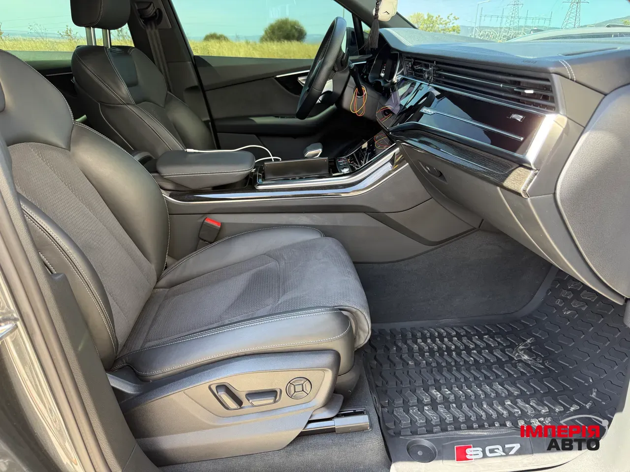 Audi SQ7 - фото 19