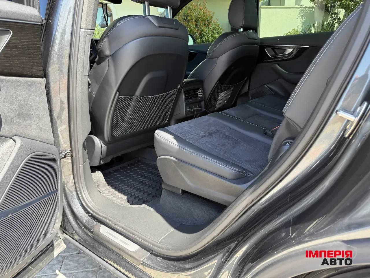 Audi SQ7 - фото 20