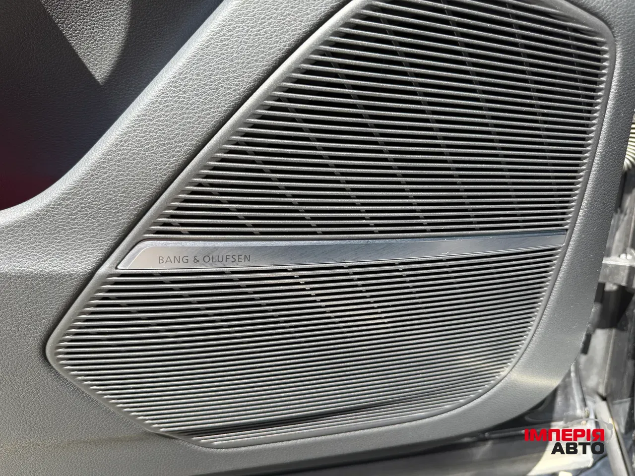 Audi SQ7 - фото 28