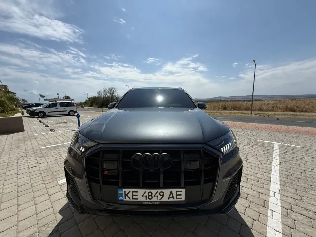 Audi SQ7 - фото 3