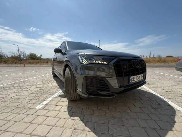 Audi SQ7 - фото 4