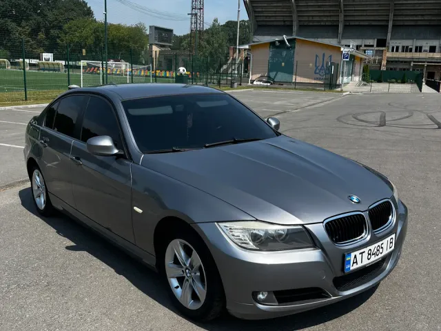 BMW 3 серії - фото 1