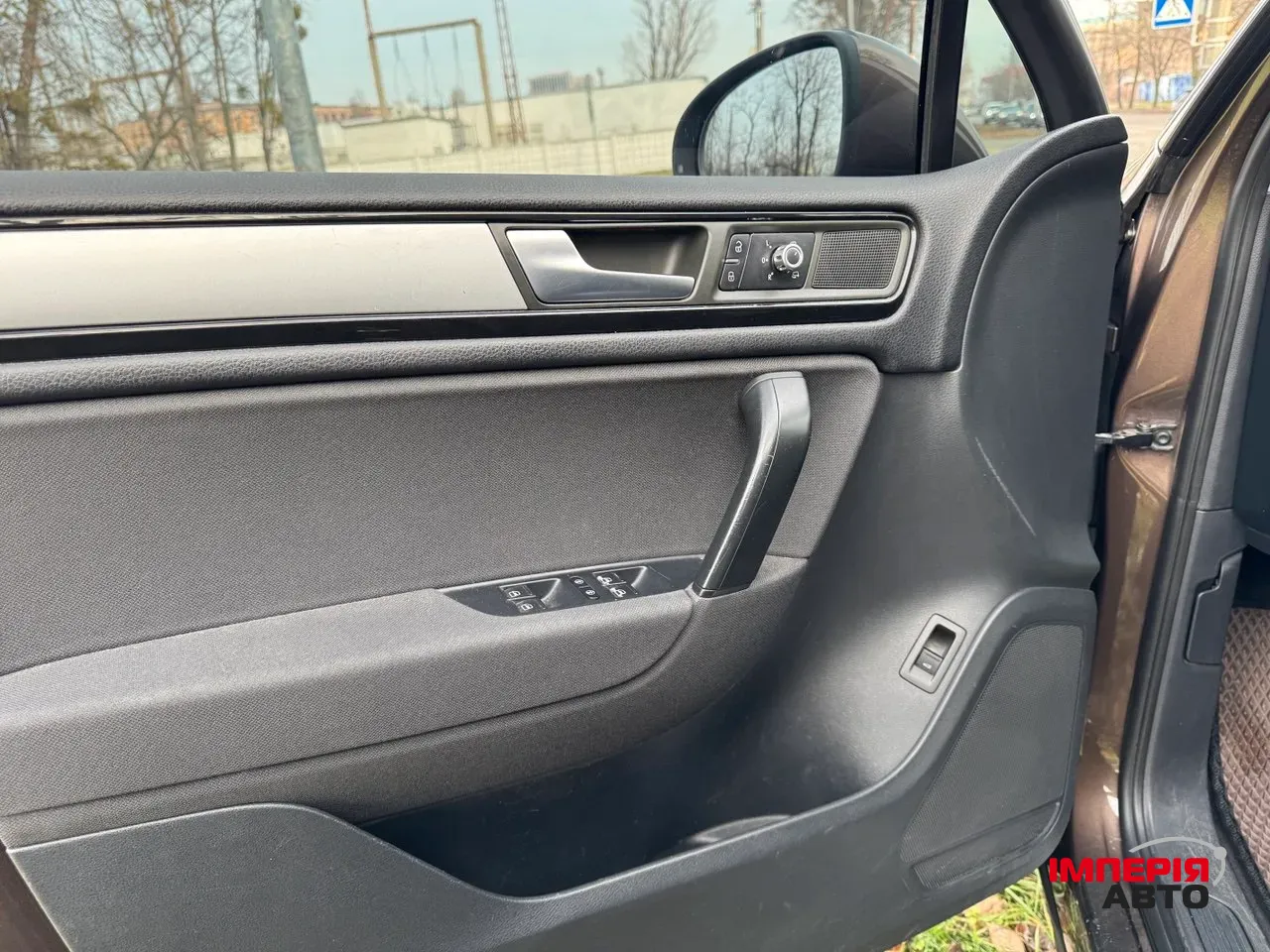 Volkswagen Touareg - фото 15