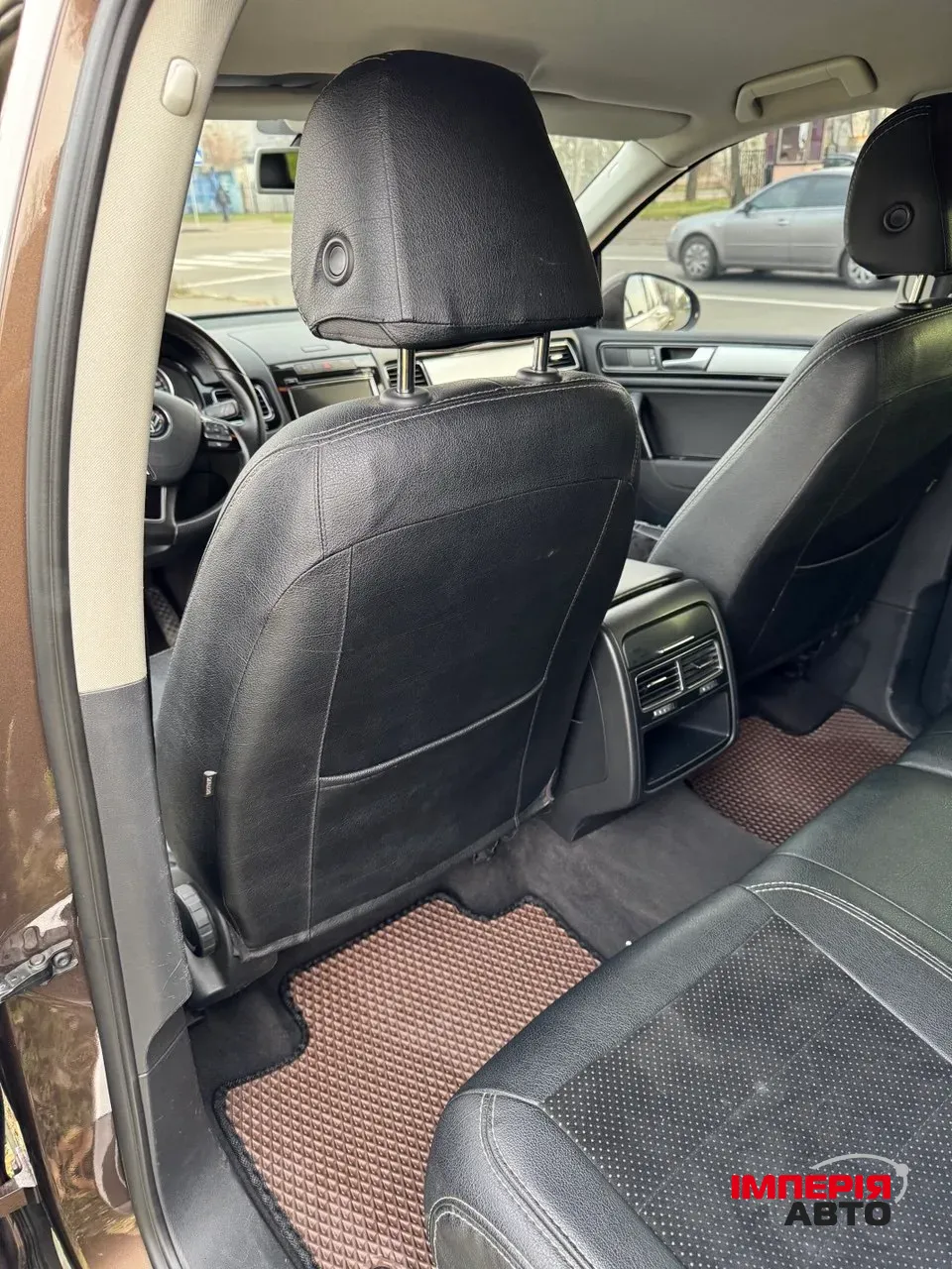 Volkswagen Touareg - фото 5