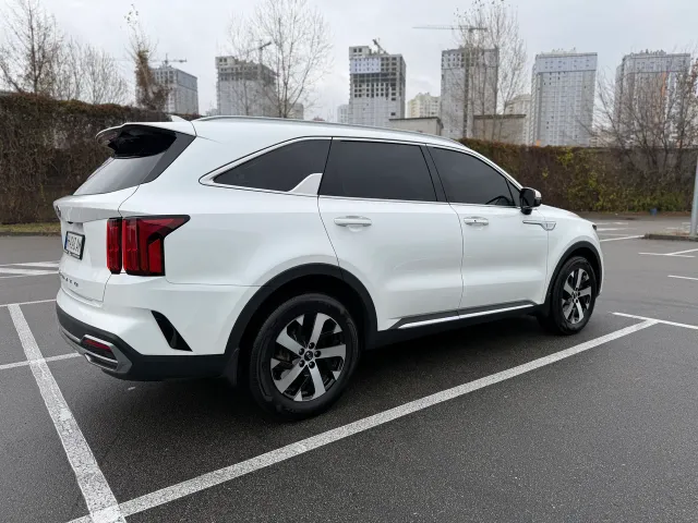 Kia Sorento - фото 5