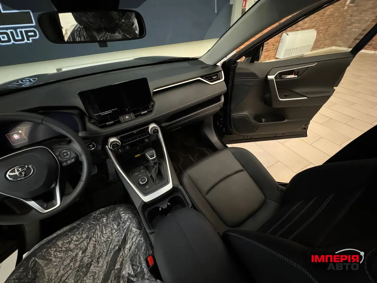 Toyota RAV4 - фото 13