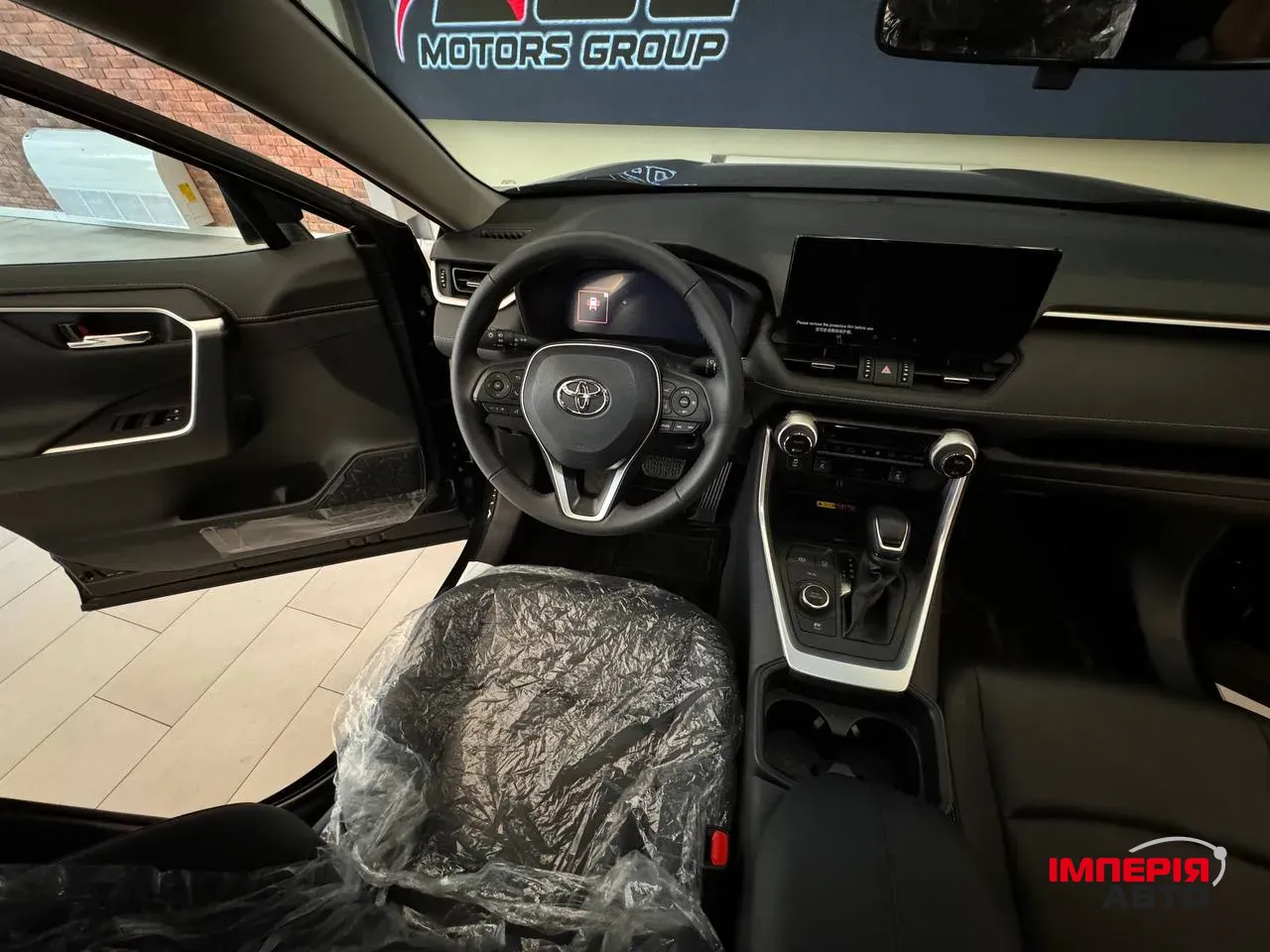 Toyota RAV4 - фото 14