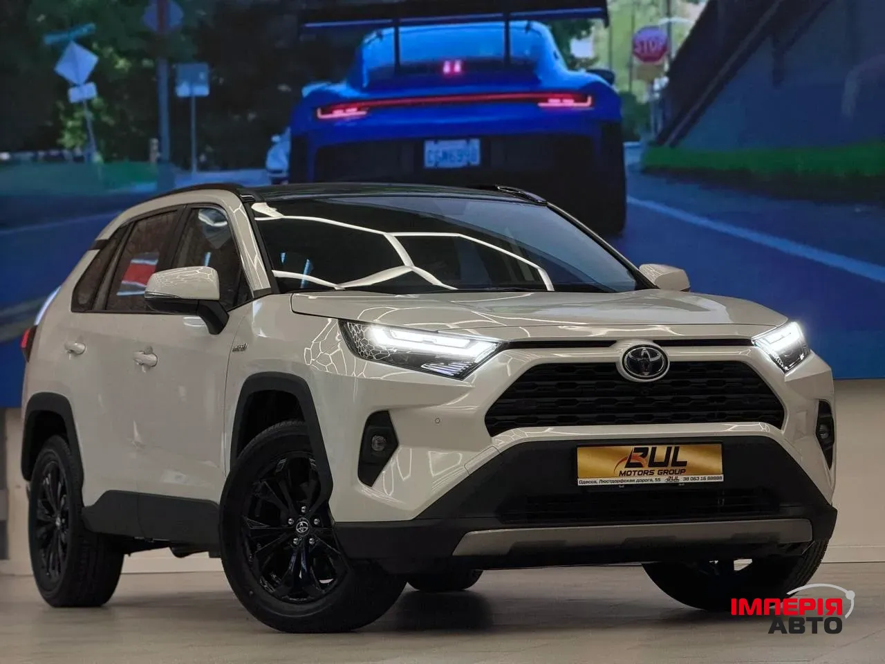 Toyota RAV4 - фото 5