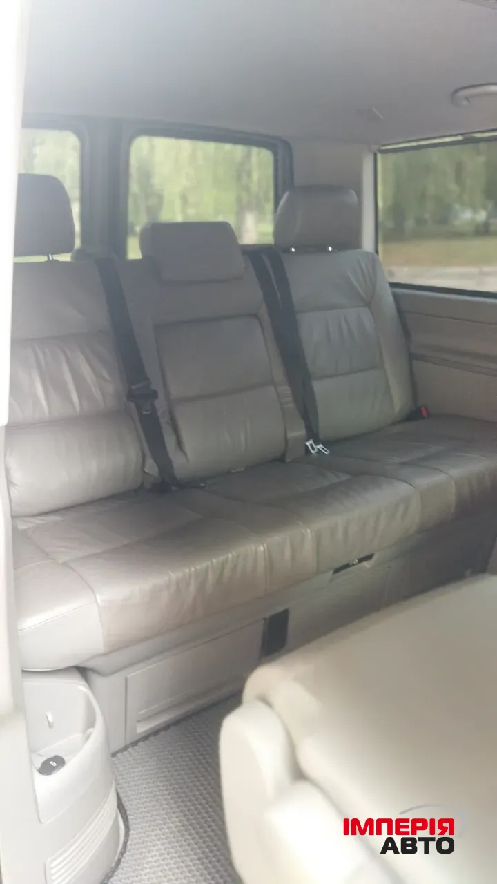 Volkswagen Transporter - фото 12