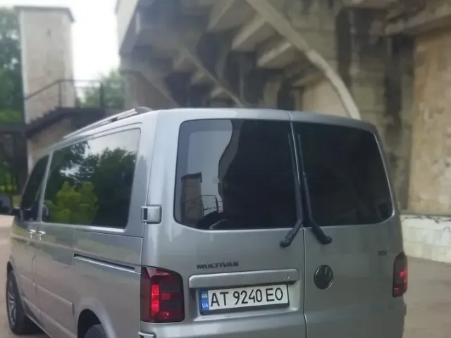 Volkswagen Transporter - фото 5