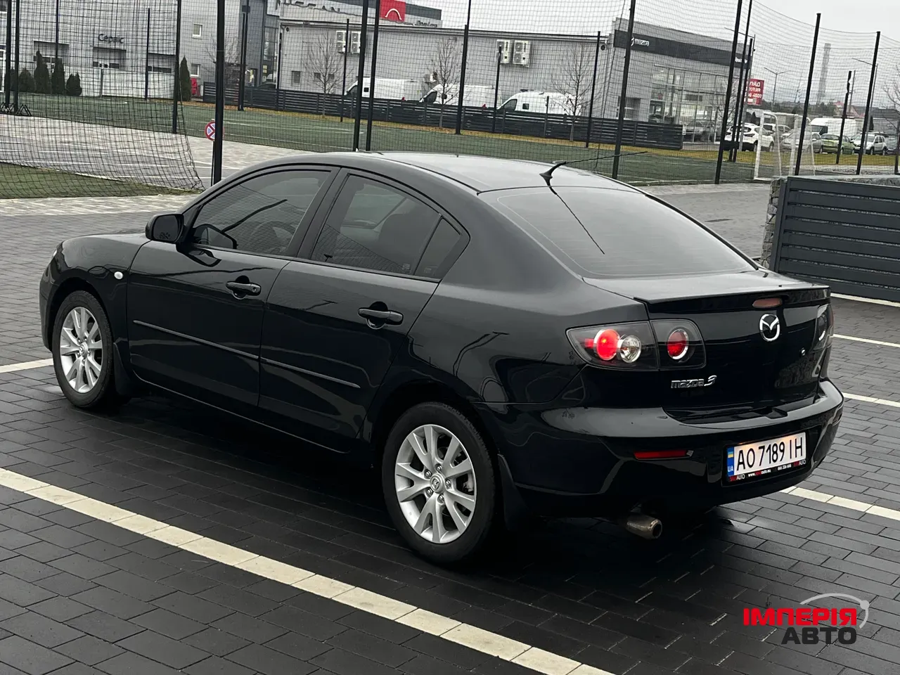 Mazda 3 - фото 9