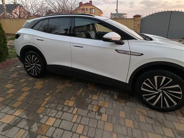 Volkswagen ID.4 - фото 2