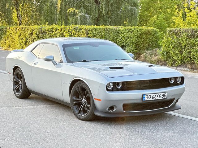 Dodge Challenger - фото 2