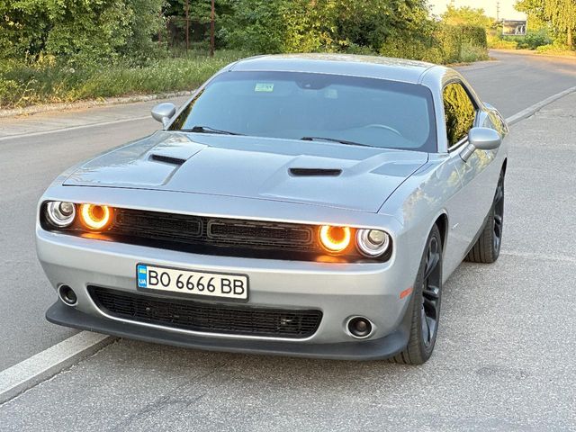 Dodge Challenger - фото 5