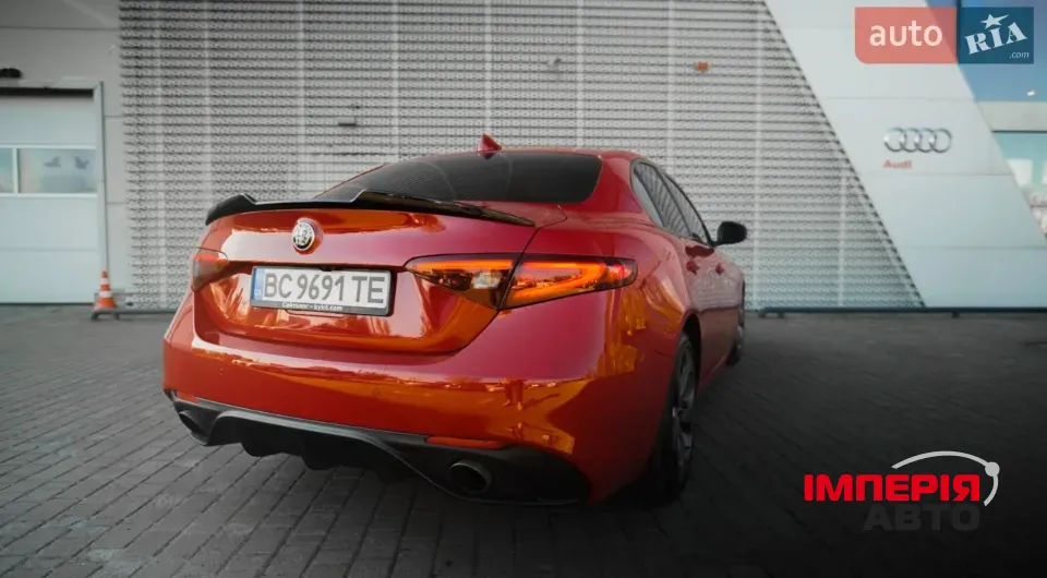 Alfa Romeo Giulia - фото 12