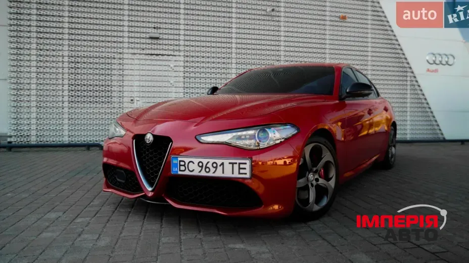 Alfa Romeo Giulia - фото 1