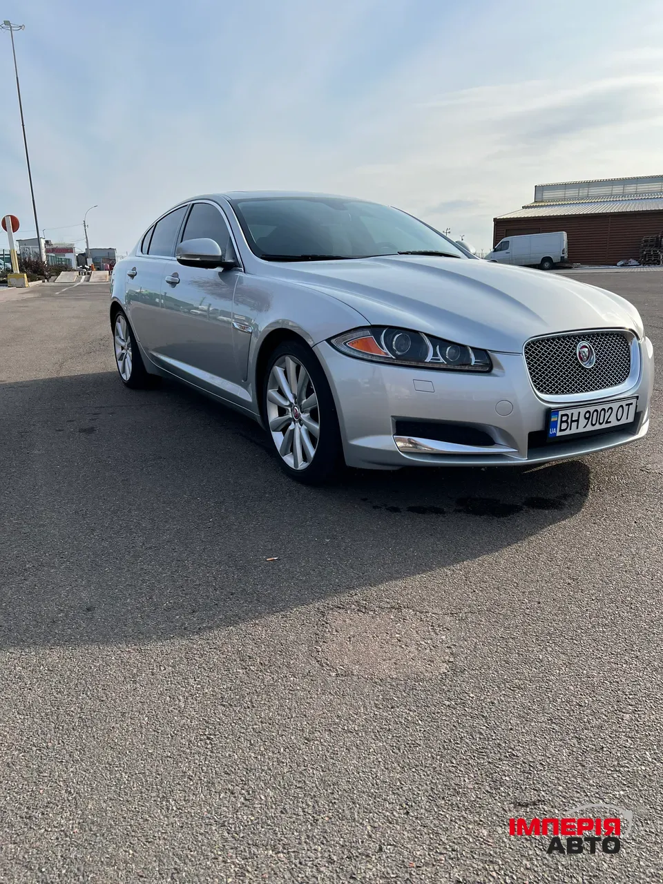 Jaguar XF - фото 6