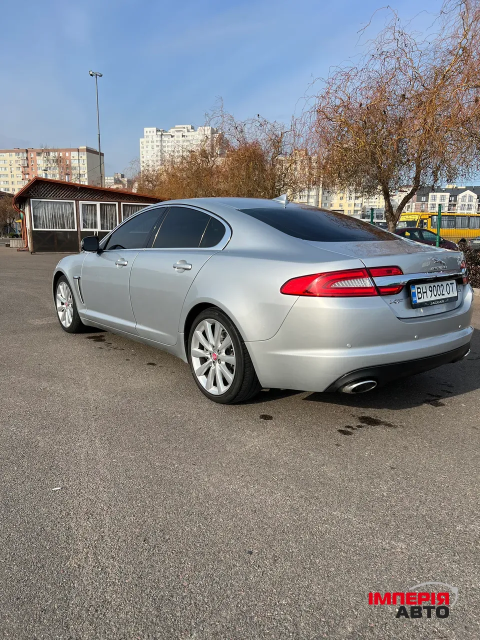 Jaguar XF - фото 7