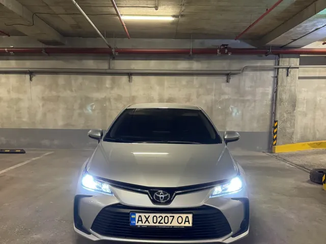 Toyota Corolla - фото 3