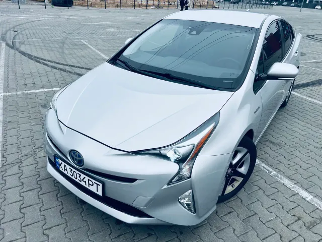 Toyota Prius - фото 5
