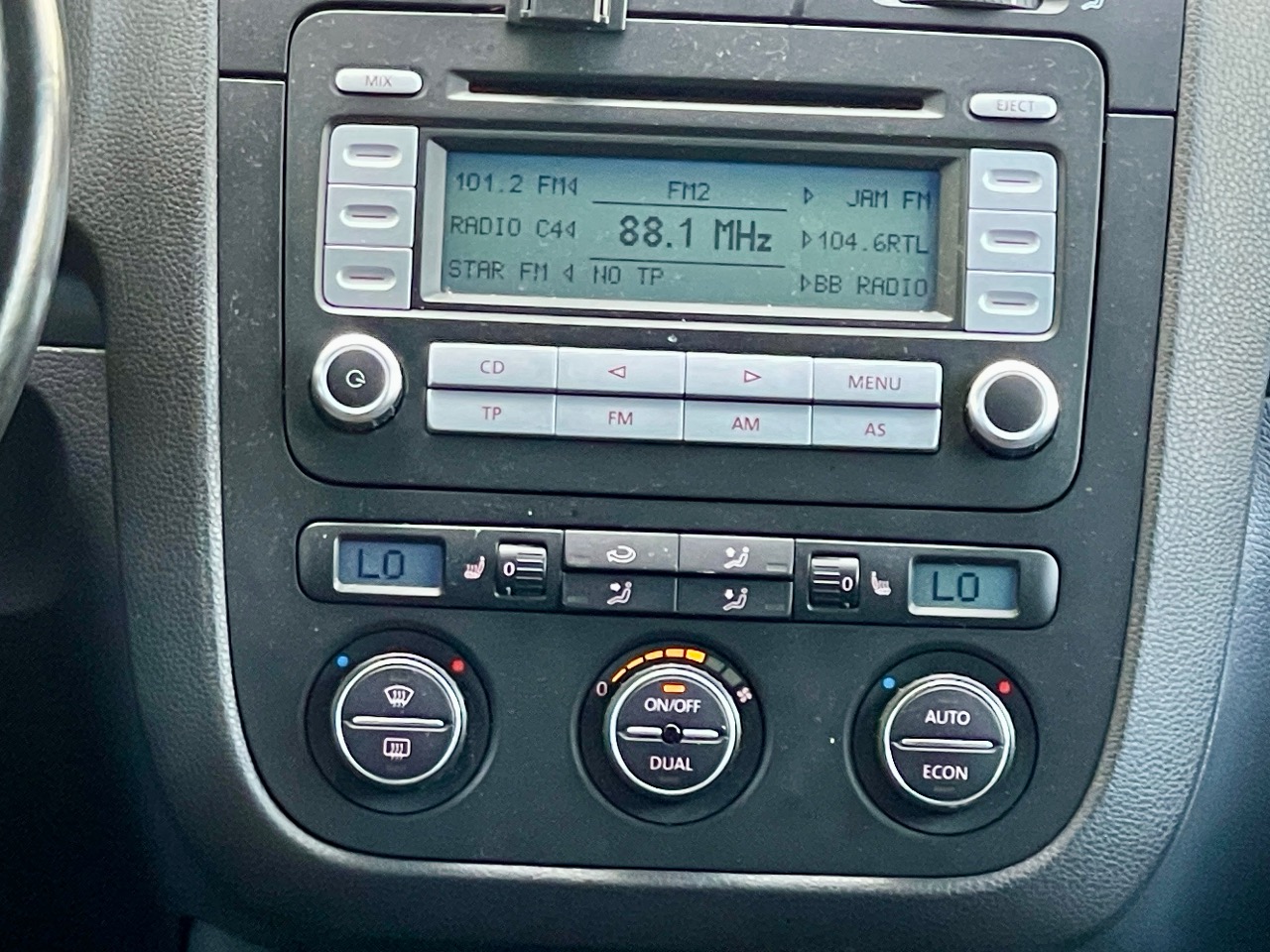 Volkswagen Golf - фото 7