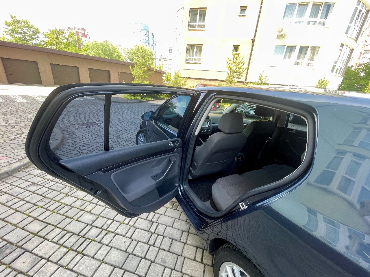 Volkswagen Golf - фото 4