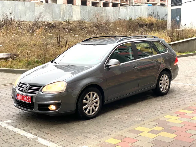 Volkswagen Golf - фото 5