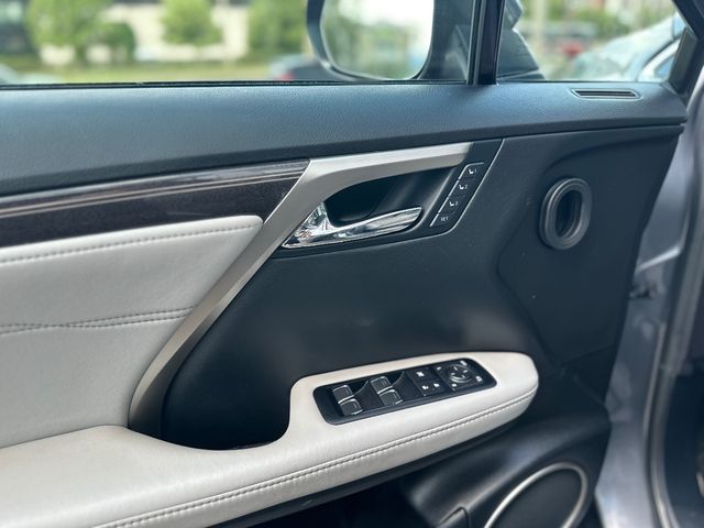 Lexus RX - фото 2