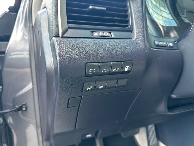 Lexus RX - фото 5