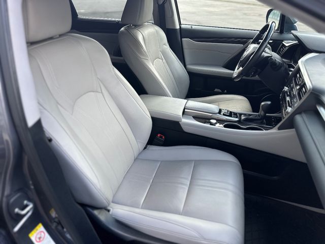 Lexus RX - фото 1