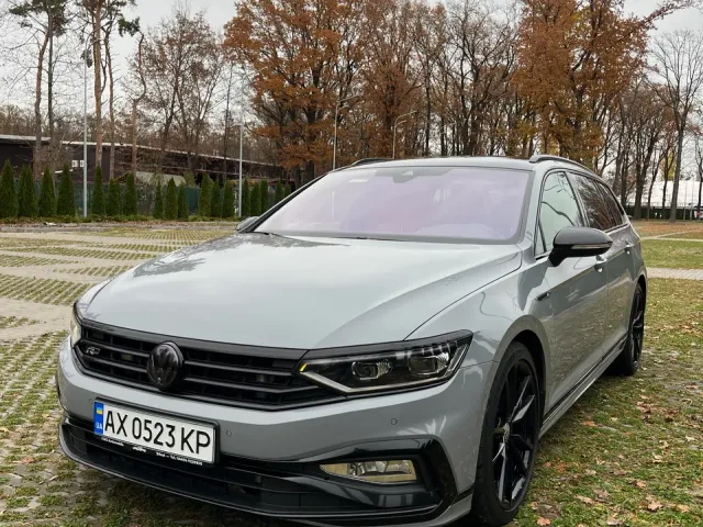 Volkswagen Passat - фото 1