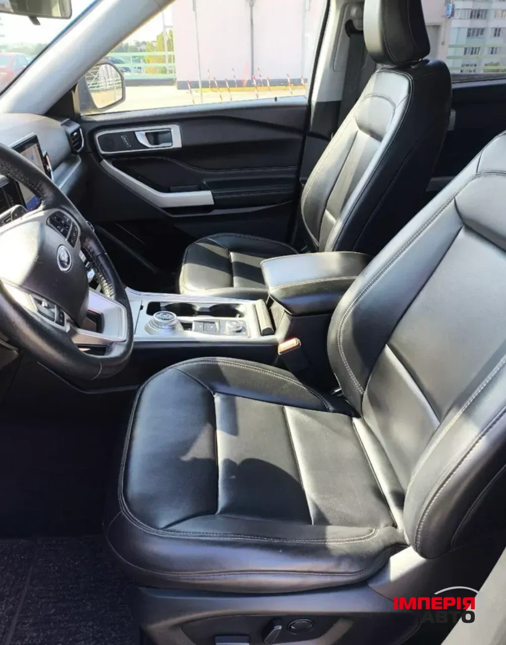 Ford Explorer - фото 12