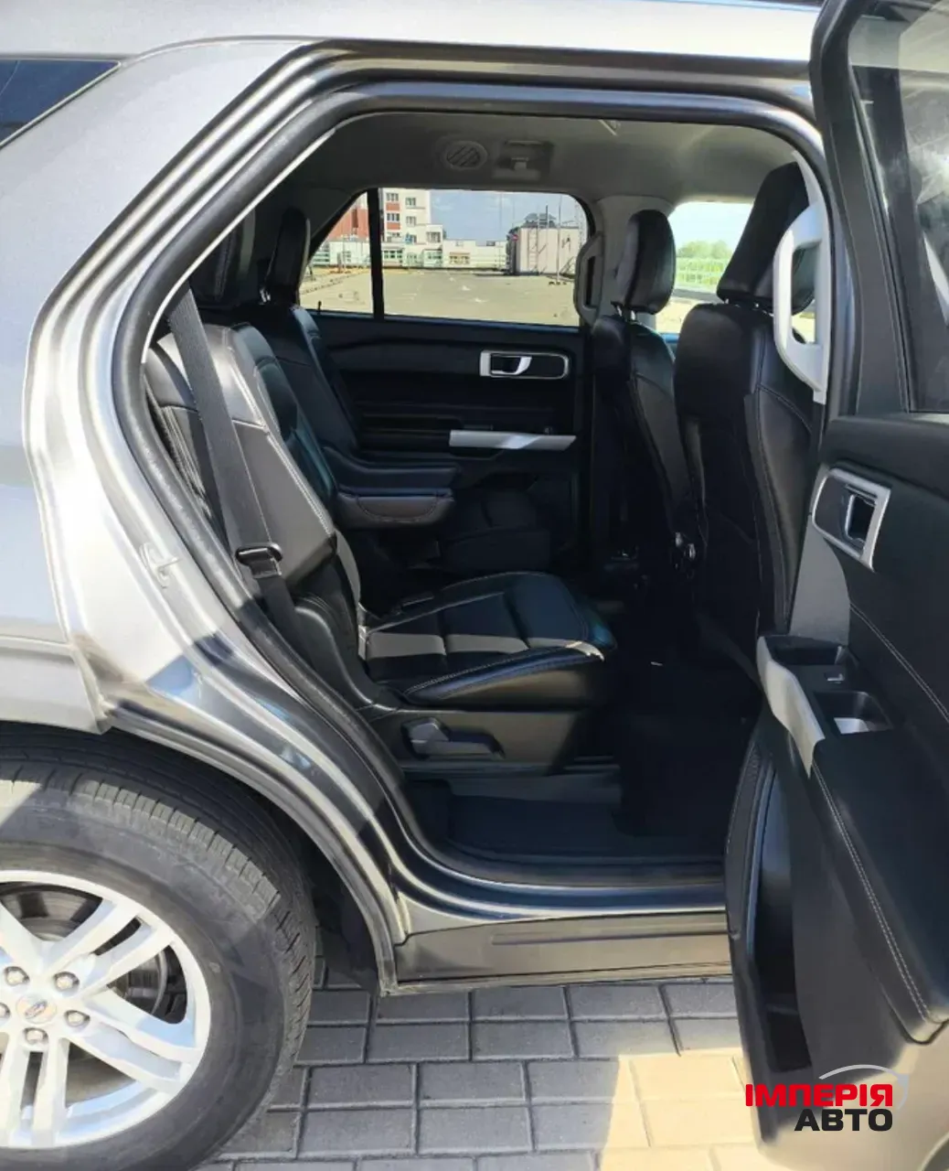 Ford Explorer - фото 18