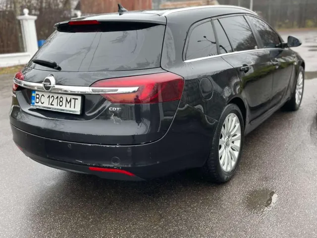 Opel Insignia - фото 4