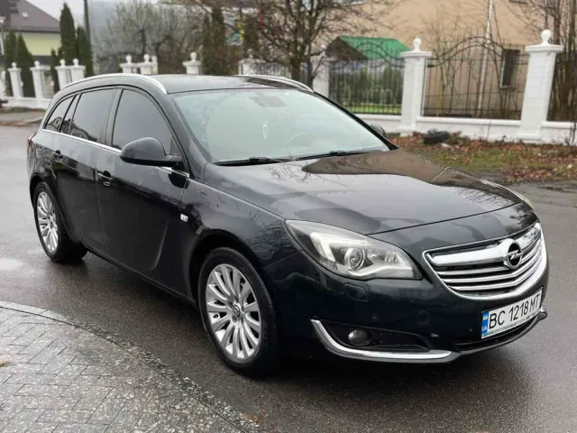 Opel Insignia - фото 5