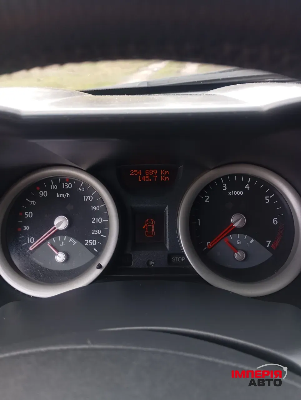 Renault Megane - фото 10