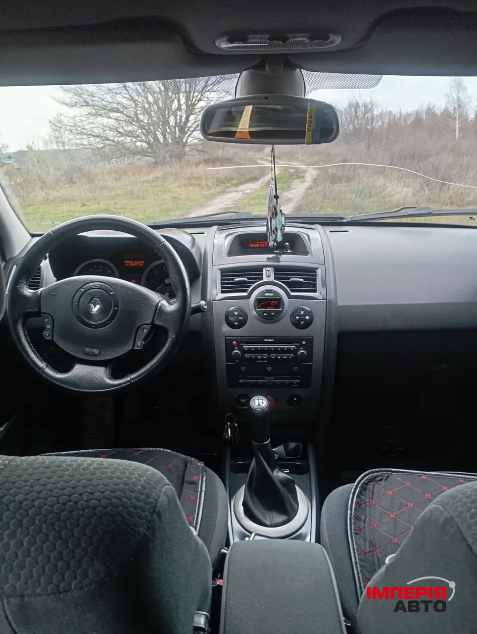 Renault Megane - фото 9