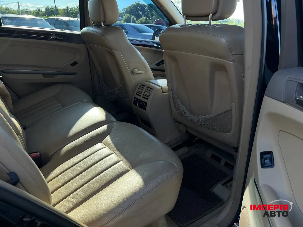 Mercedes-Benz M-Класс - фото 8