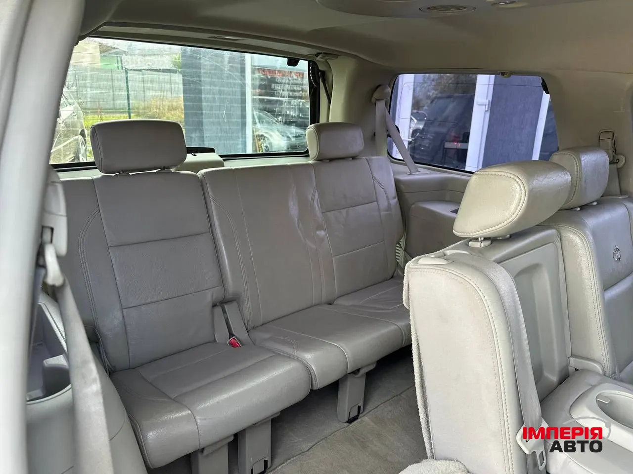 Infiniti QX56 - фото 8