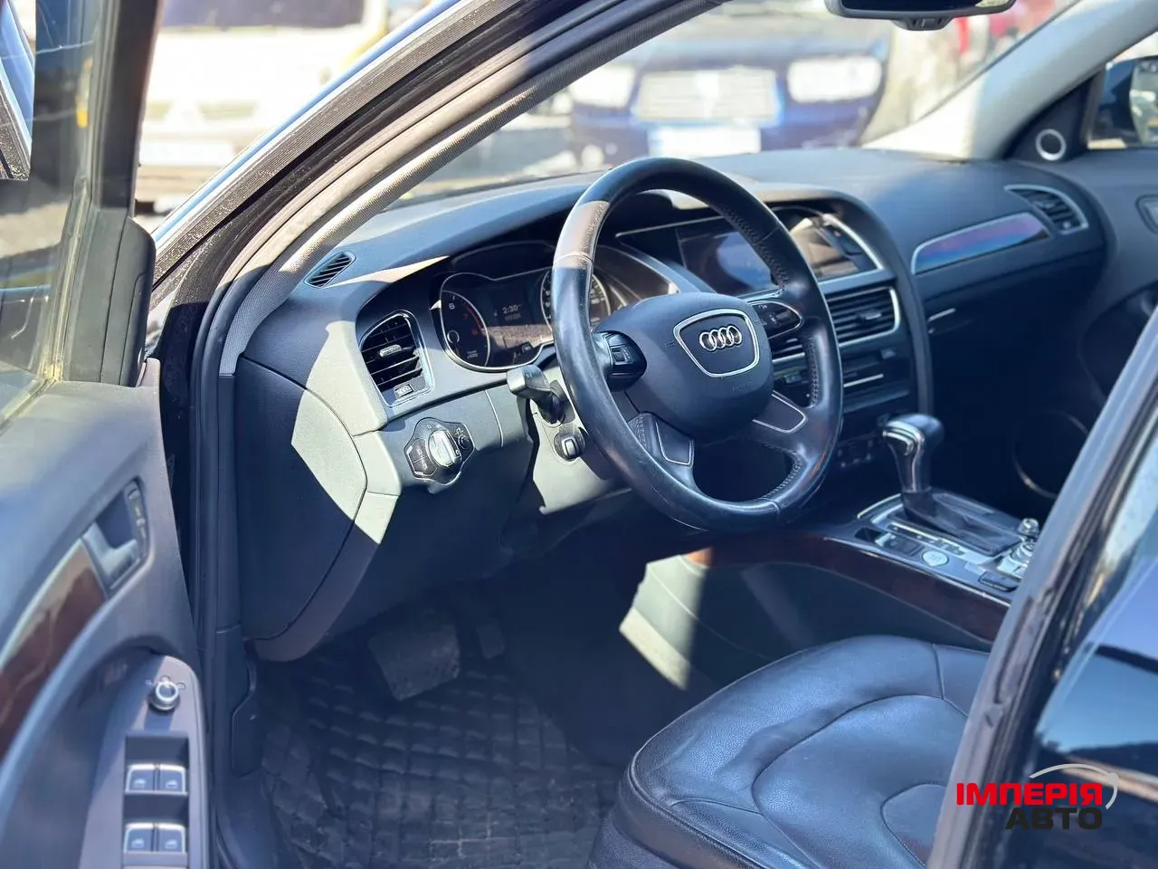 Audi A4 - фото 5