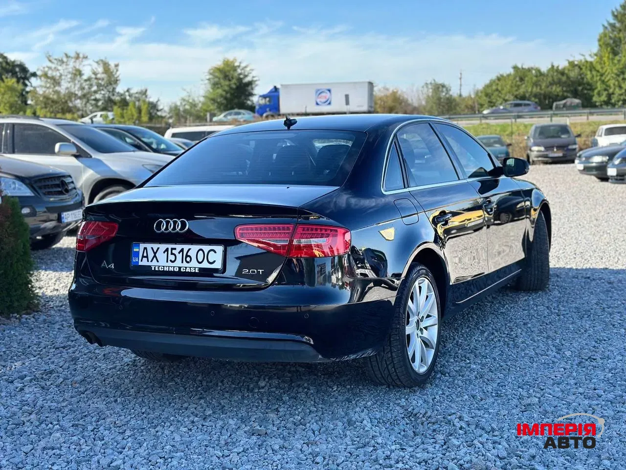 Audi A4 - фото 1