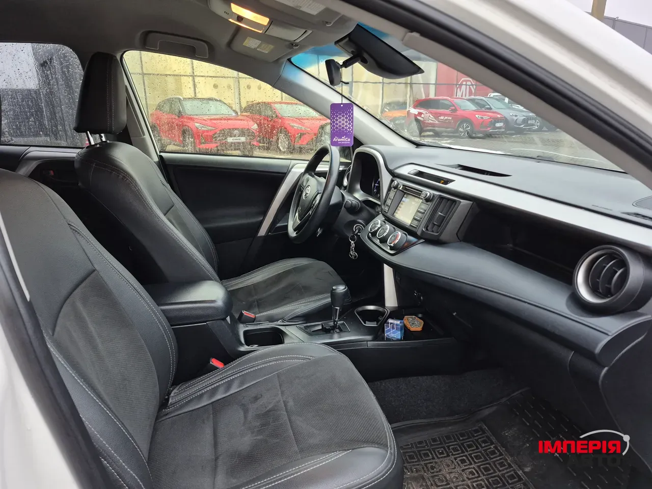 Toyota RAV4 - фото 11